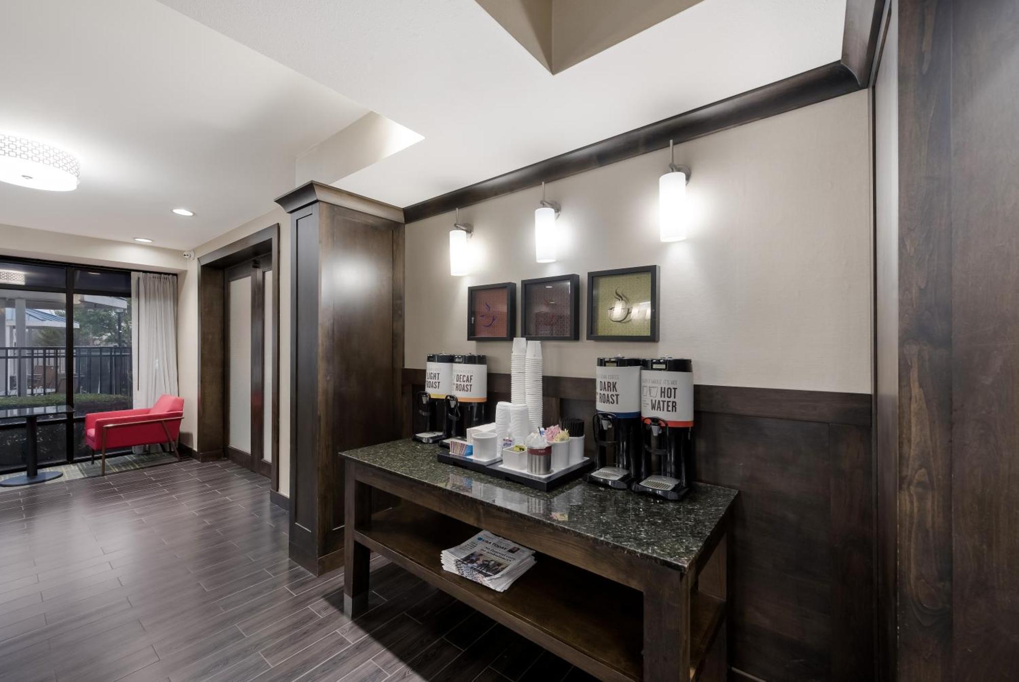 Hampton Inn Marshall Luaran gambar
