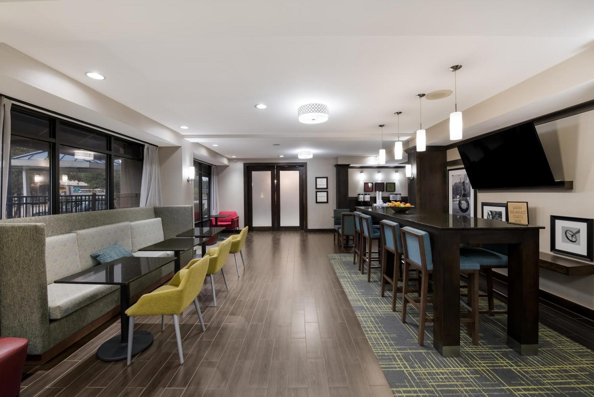 Hampton Inn Marshall Luaran gambar