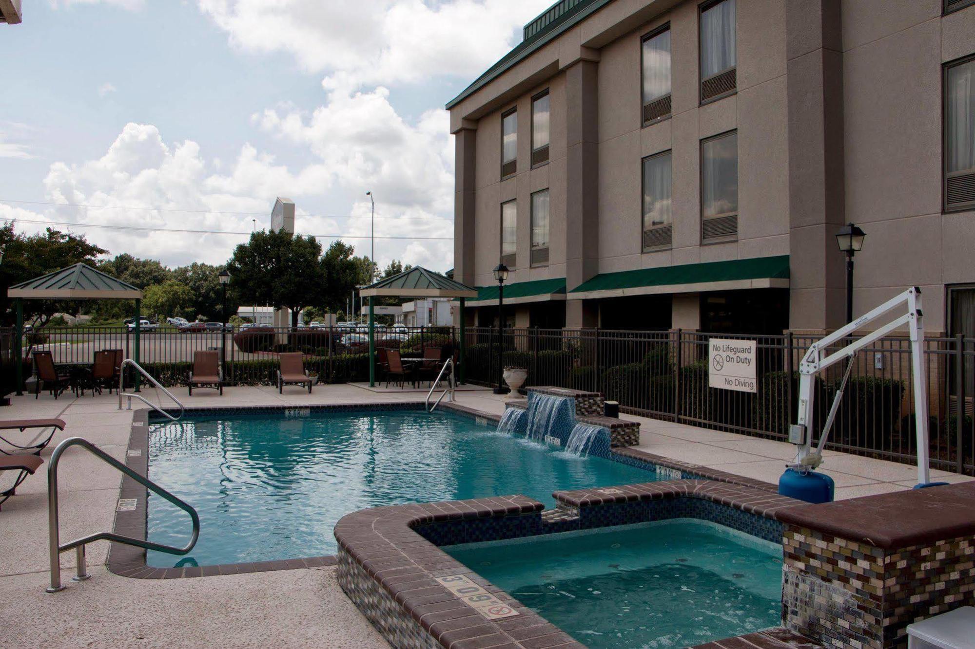 Hampton Inn Marshall Luaran gambar