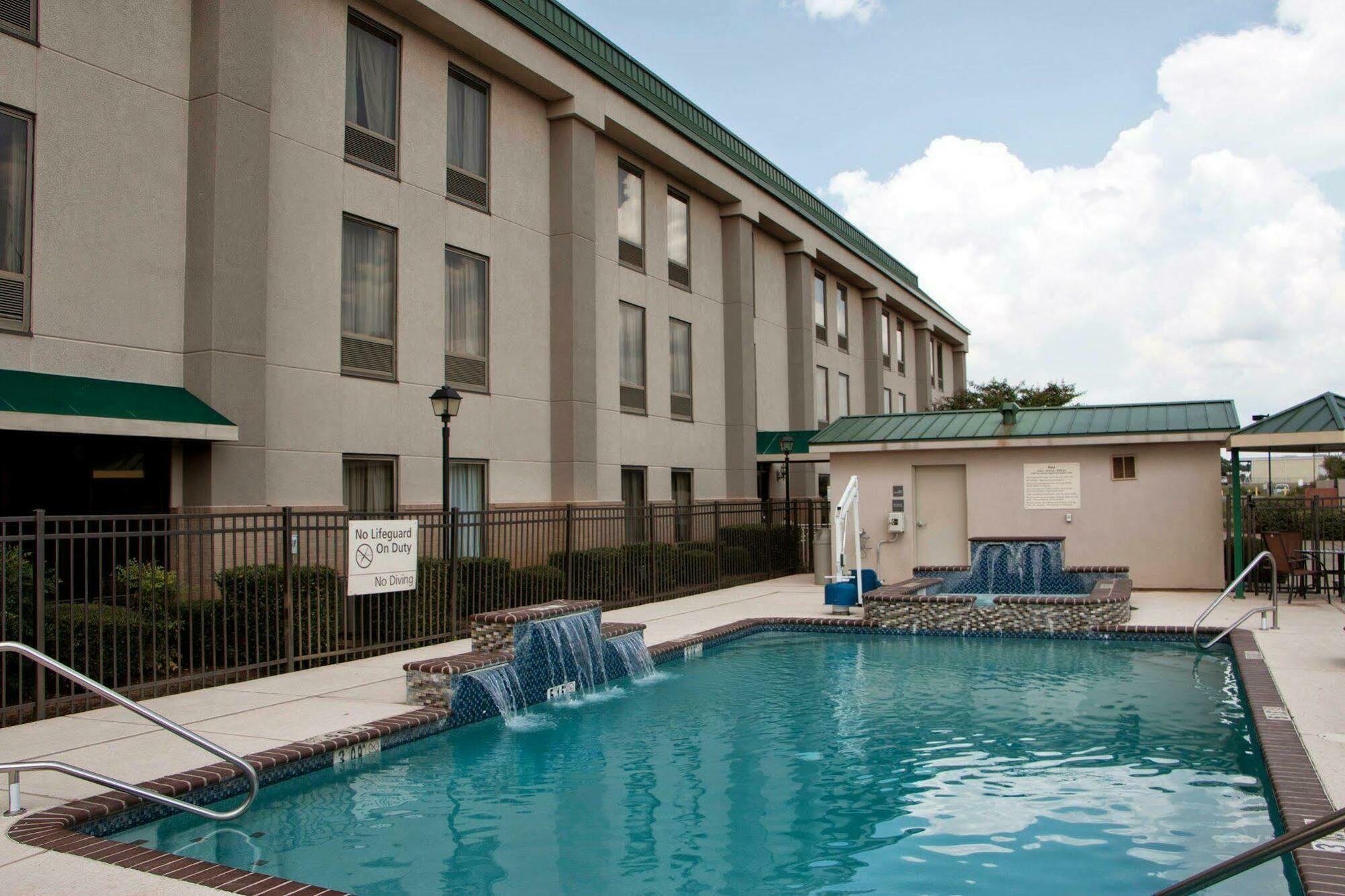 Hampton Inn Marshall Luaran gambar